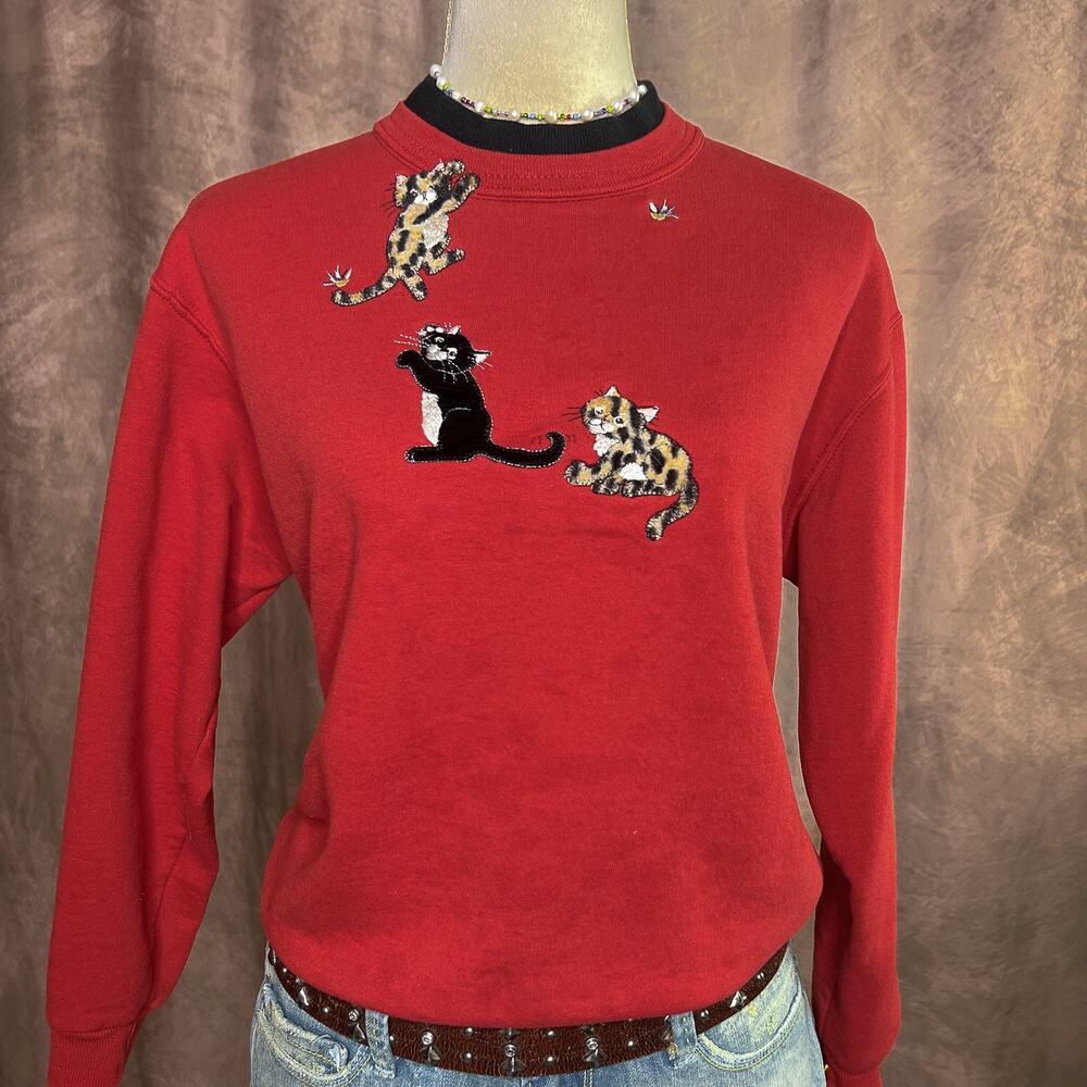Vintage 90s Cats Kittens Patchwork Sweatshirt Red… - image 1
